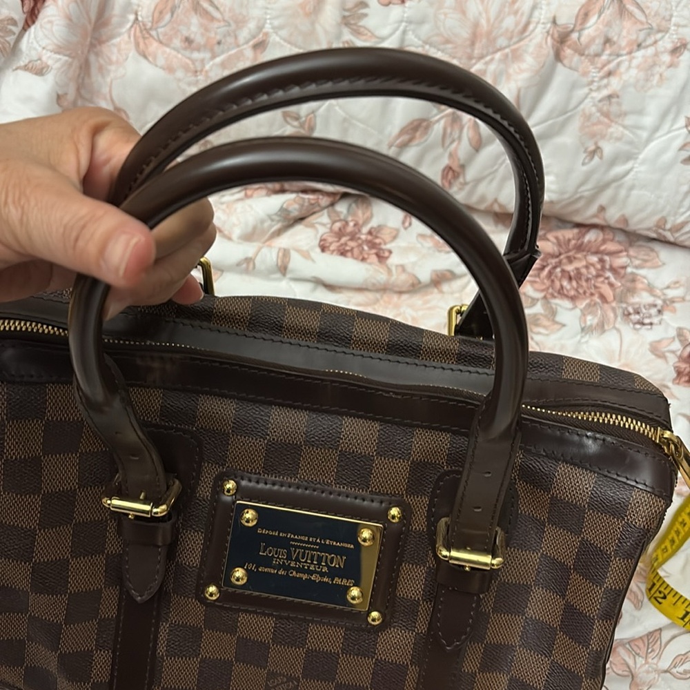 Louis Vuitton Damier Ebene Berkeley Handbag - Picture 7 of 15